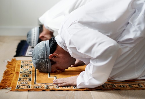 الإسلام بداية جديدة: 5 طرق لتحقيق السلام الداخلي للمسلمين الجدد (باللغة التايلاندي)